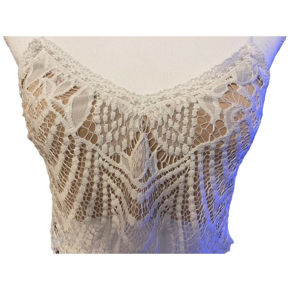 Signature 8 ivory cropped crochet spaghetti strap top size Small - Picture 9 of 13